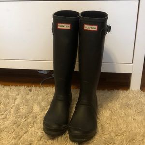 Women’s tall Hunter boots